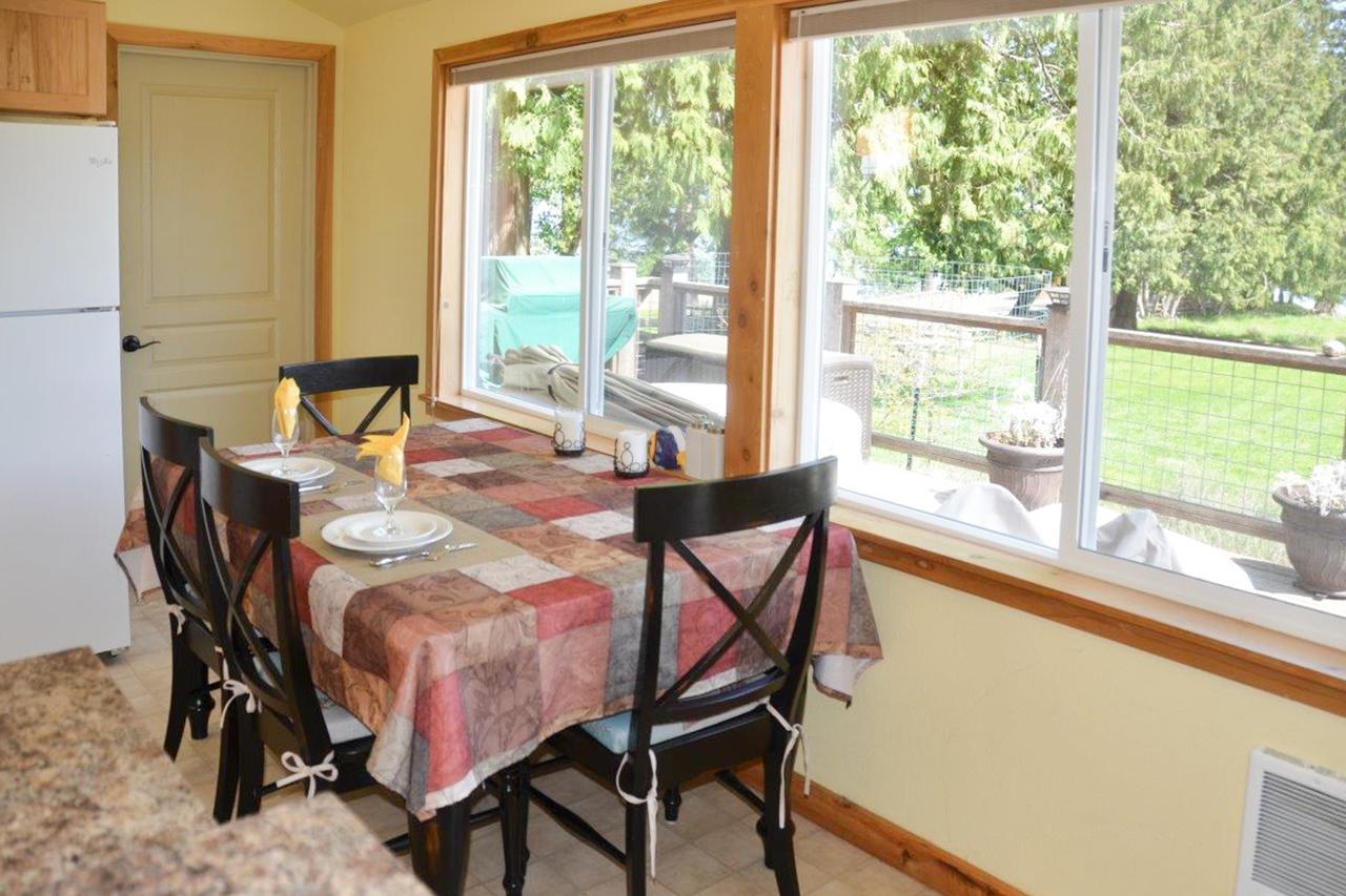 Obstruction Pass Cottage - thumb 18