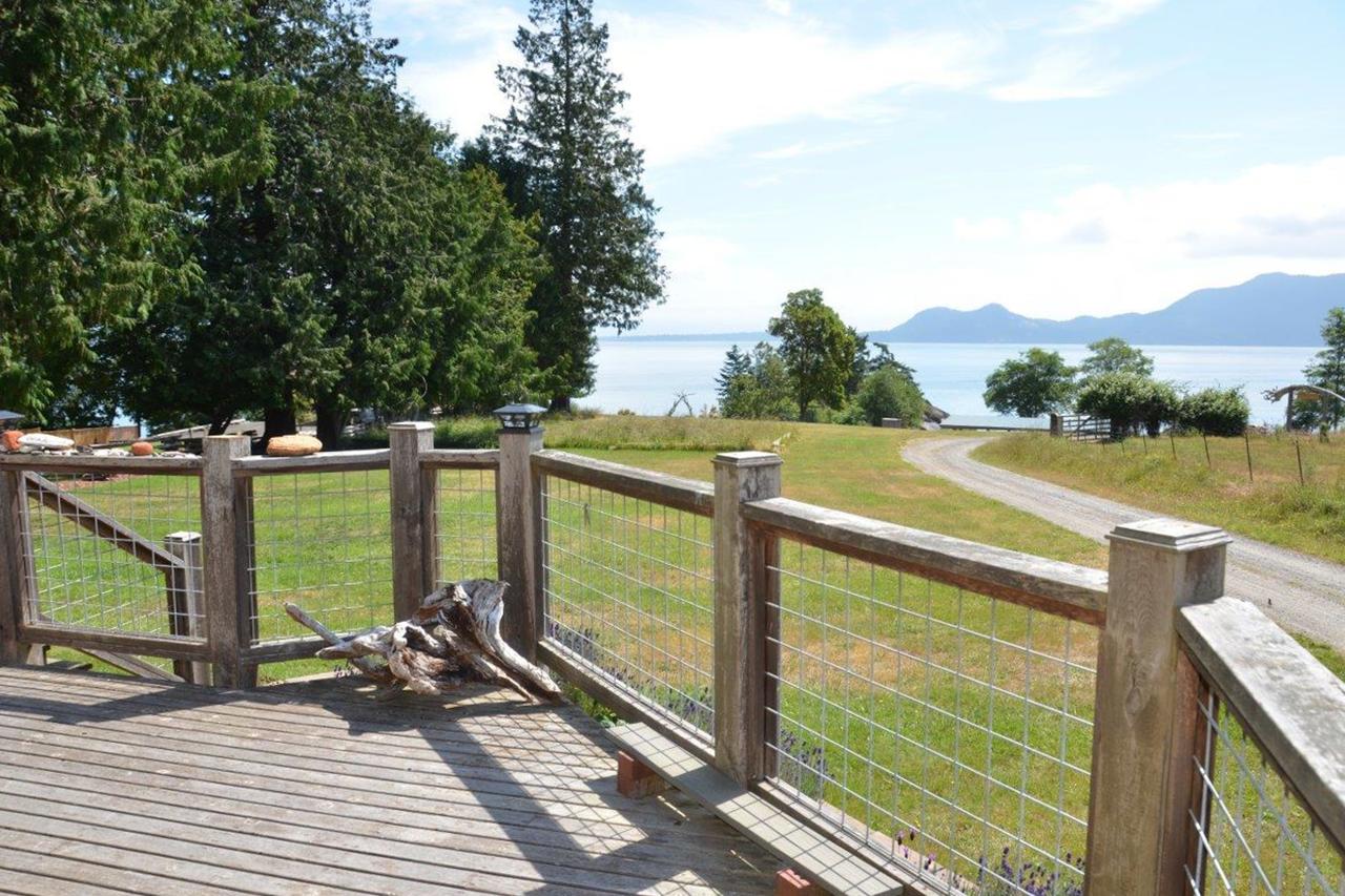 Obstruction Pass Cottage - thumb 9