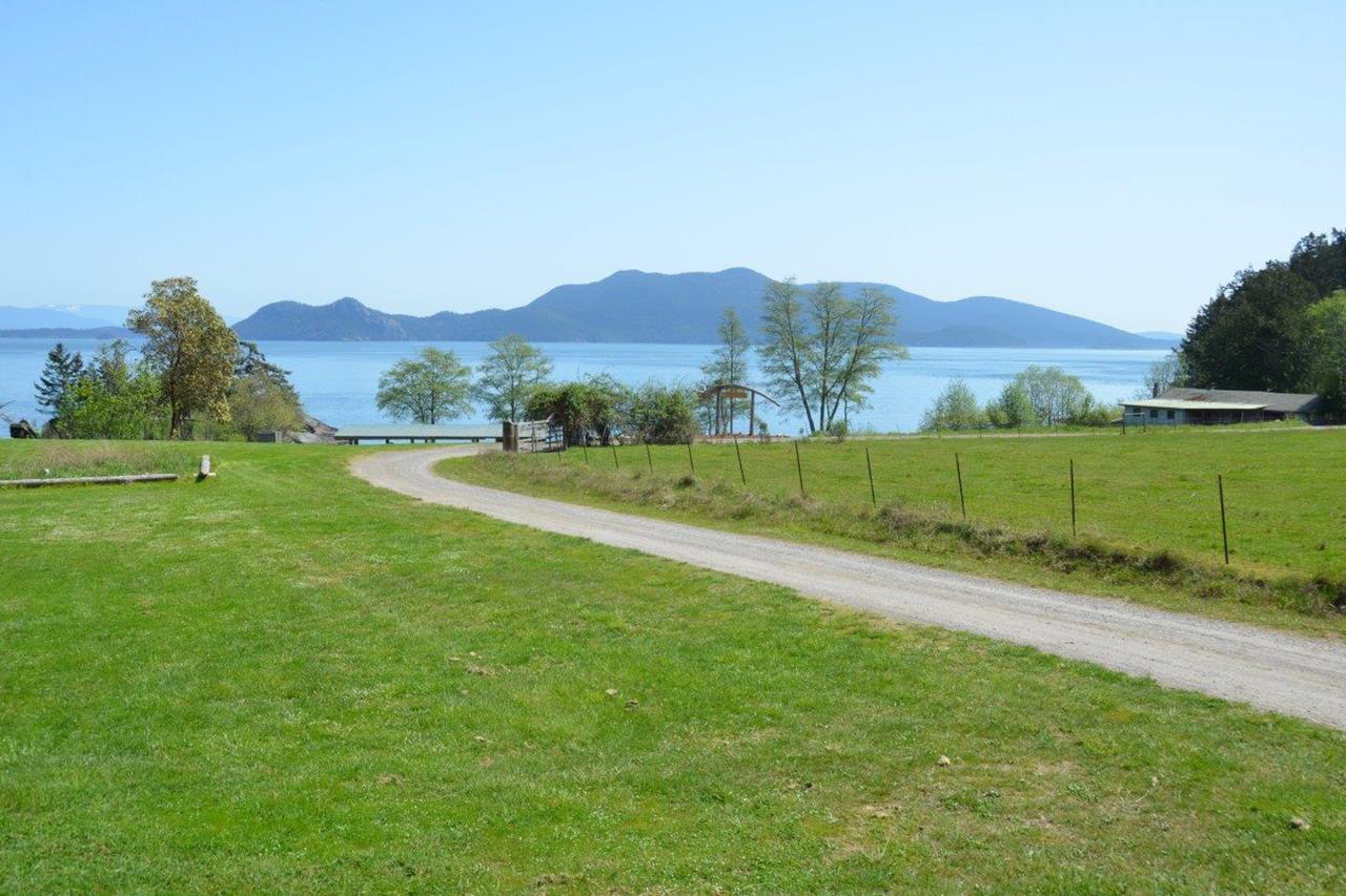 Obstruction Pass Cottage - thumb 5