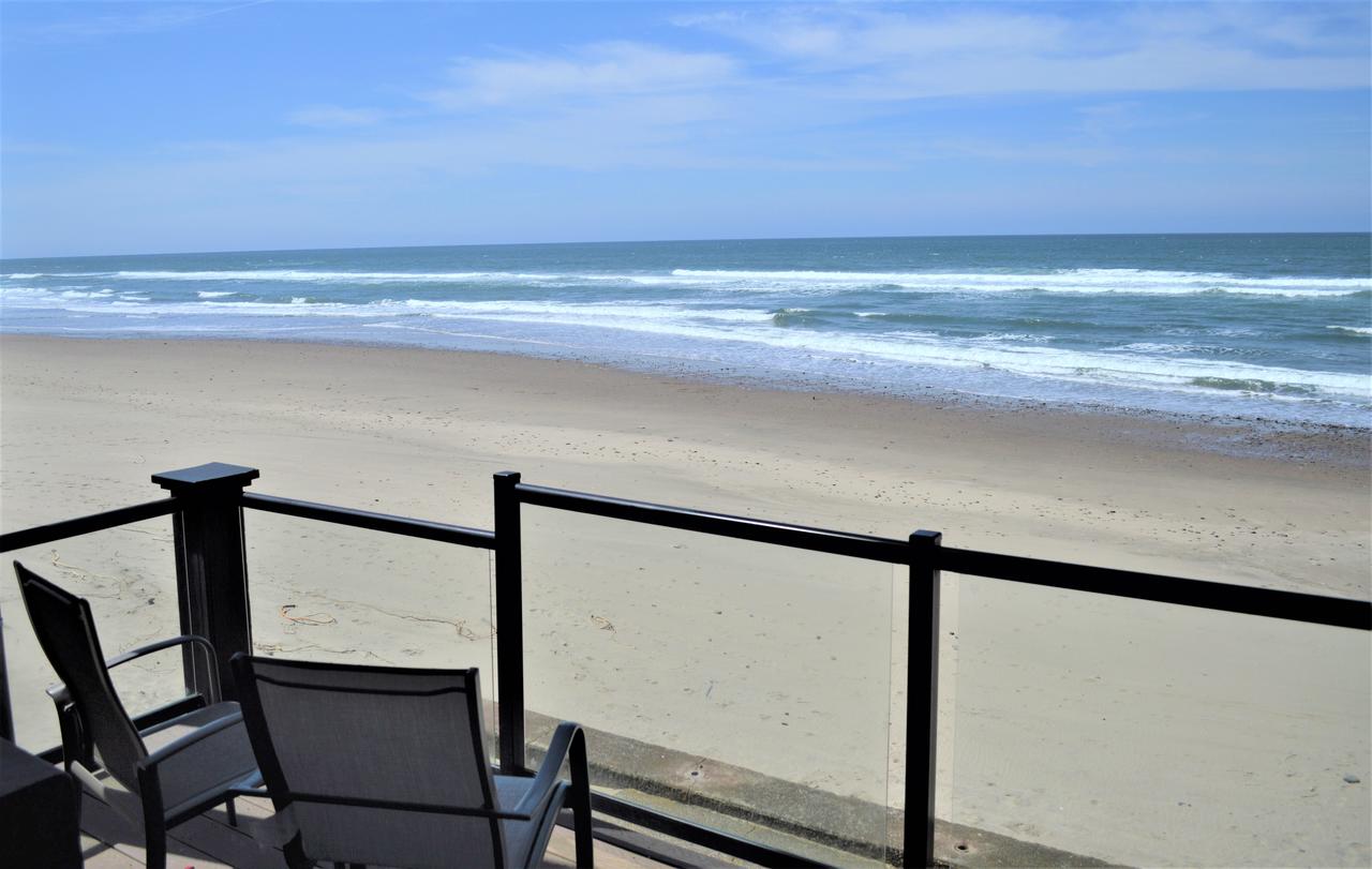 Beachfront Manor Hotel - thumb 3