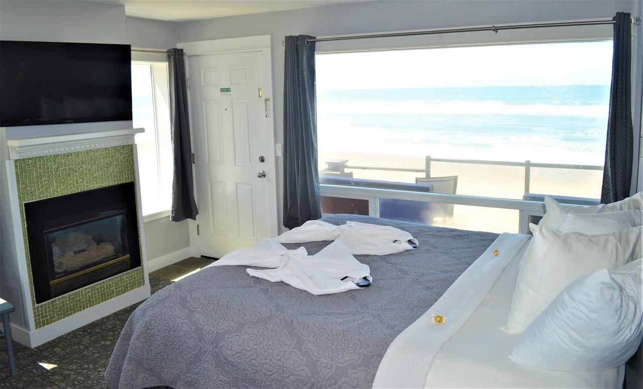 Beachfront Manor Hotel - thumb 1