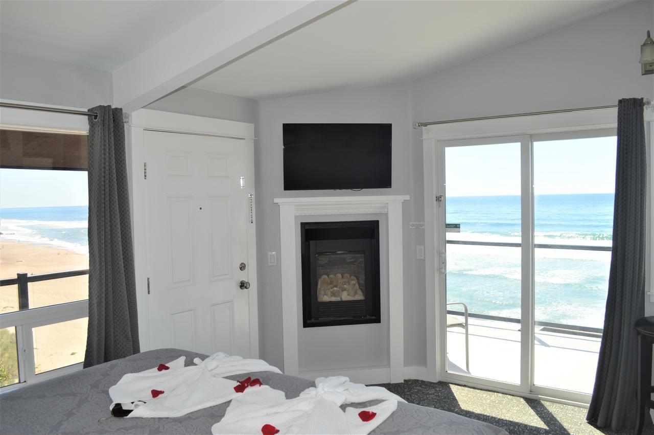 Beachfront Manor Hotel - thumb 7