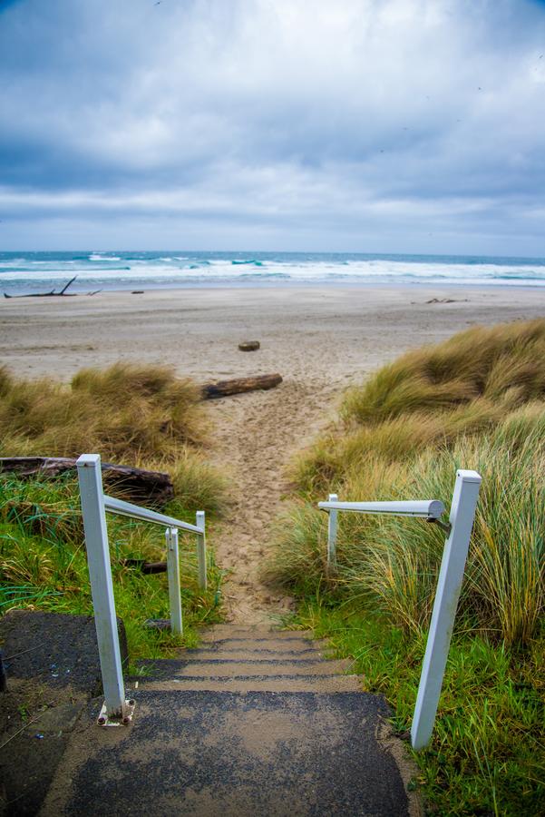 Pacific View Lodging Inc. - thumb 3