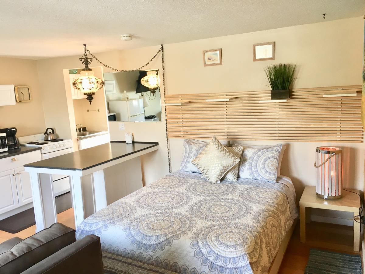 The Tradewinds Condo/Hotel - thumb 1