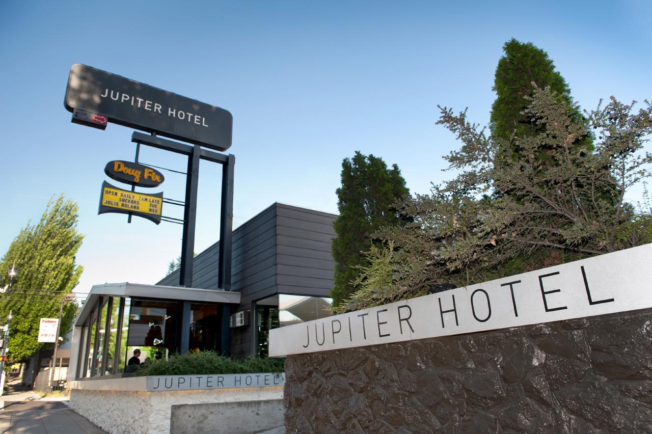 Jupiter Hotel - thumb 12
