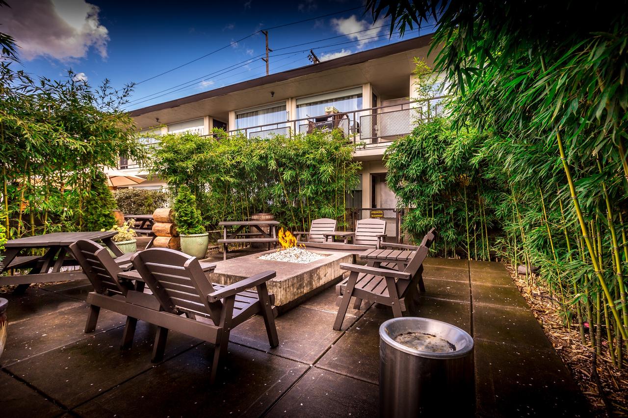 Jupiter Hotel - thumb 4