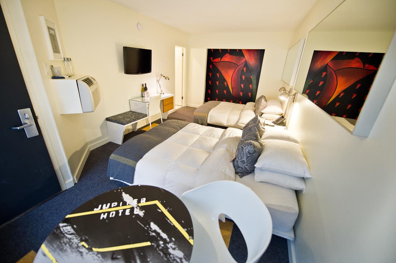 Jupiter Hotel - thumb 14