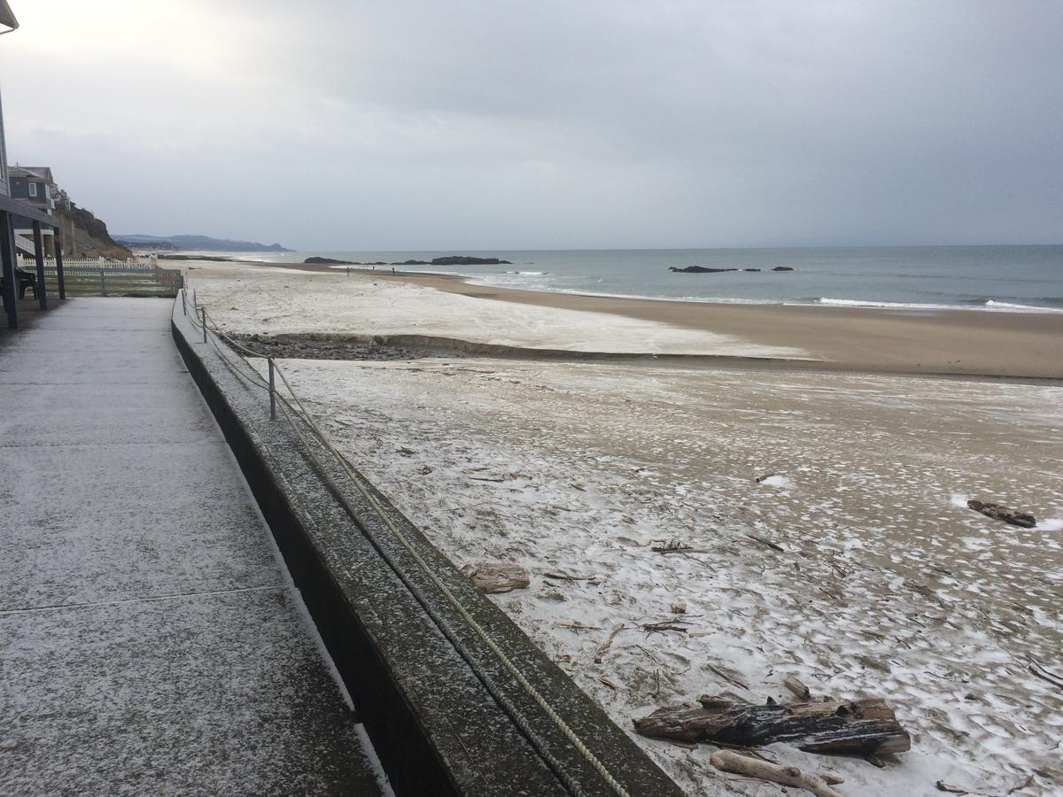 Sandcastle Beachfront Motel - thumb 24