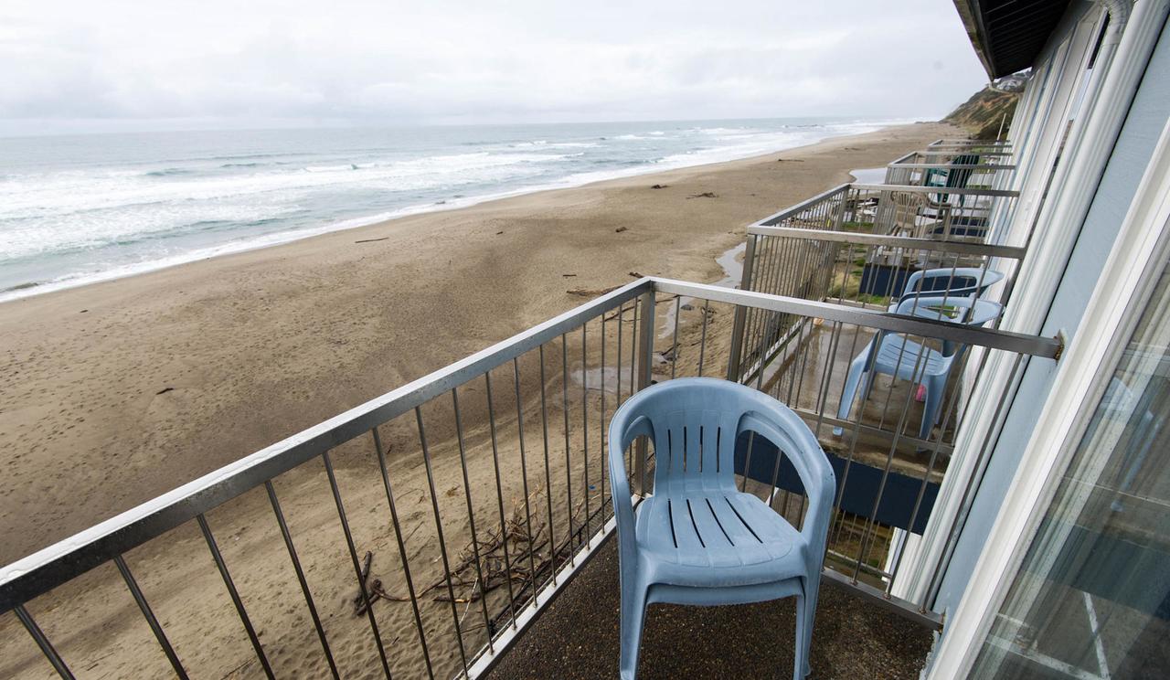 Sandcastle Beachfront Motel - thumb 43