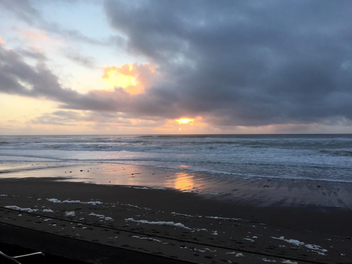 Sandcastle Beachfront Motel - thumb 7