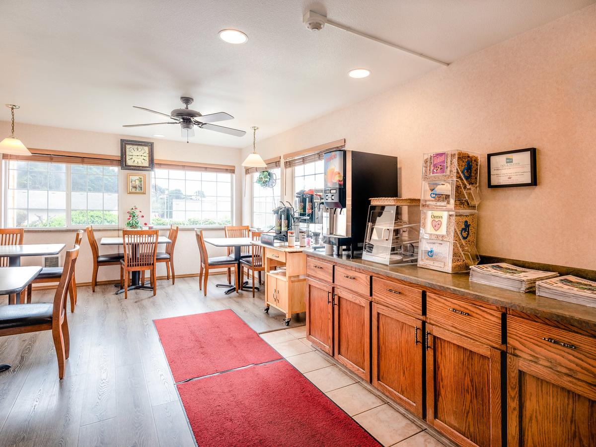 America's Best Inn Lincoln City - thumb 9