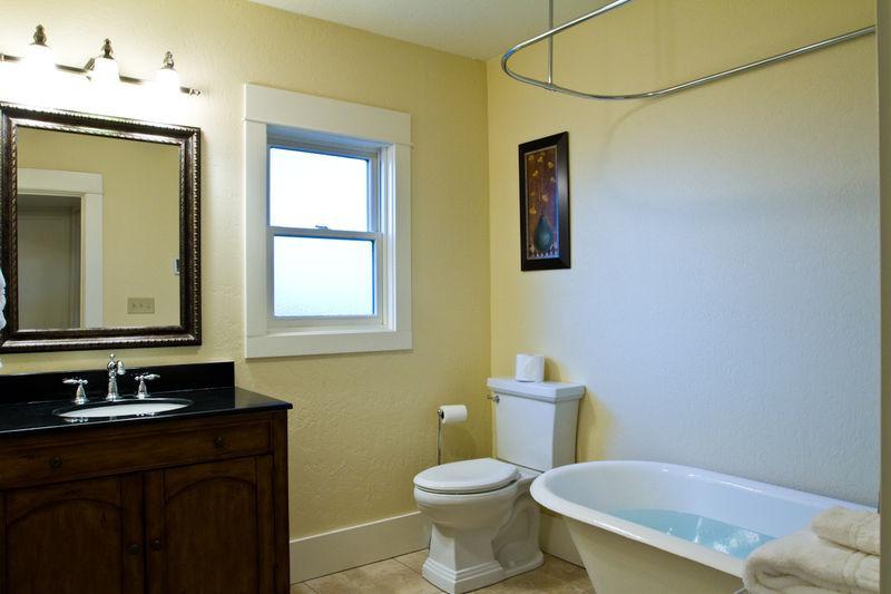 Albany-Close To Old Mill-3BR/2BA - thumb 9