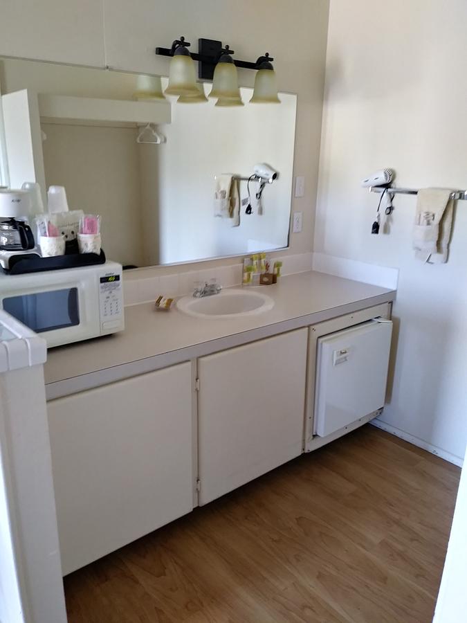 Pacific Reef Hotel & Light Show - thumb 41