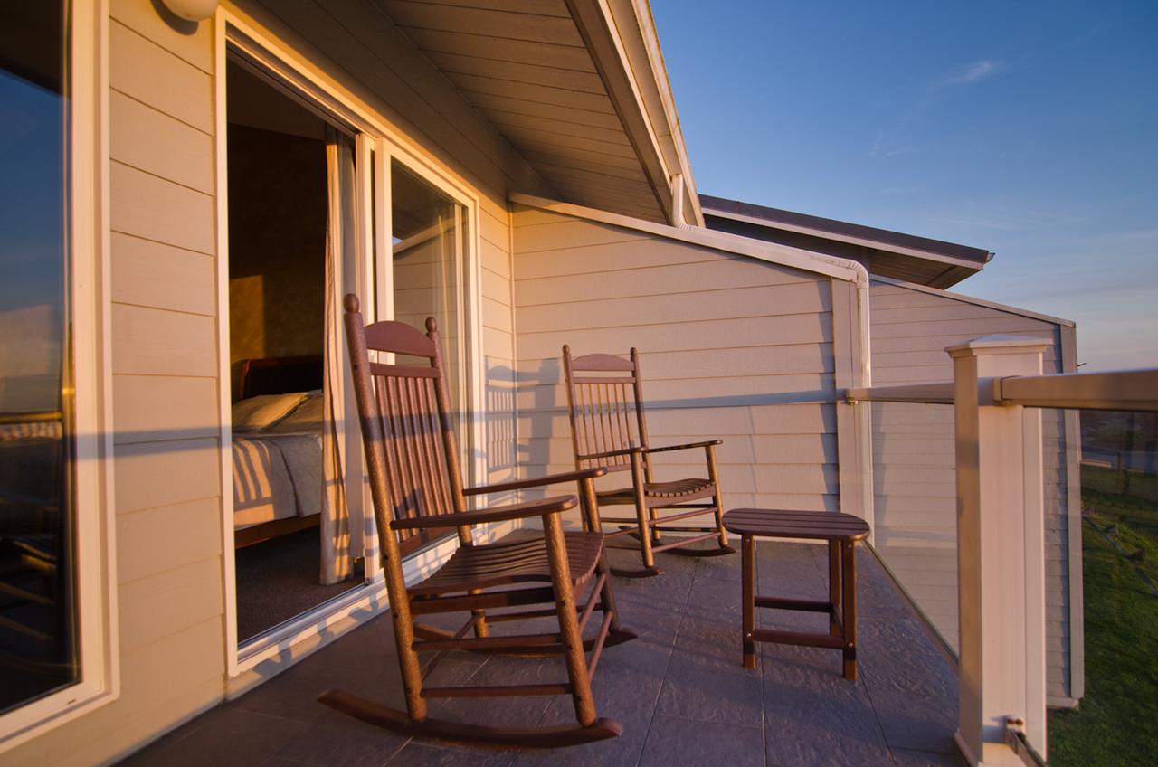 Pacific Reef Hotel & Light Show - thumb 28