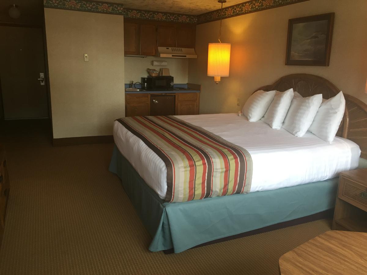 Ebb Tide Oceanfront Inn - thumb 14