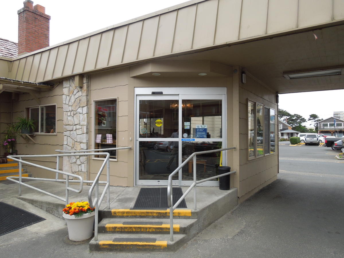 Ebb Tide Oceanfront Inn - thumb 10