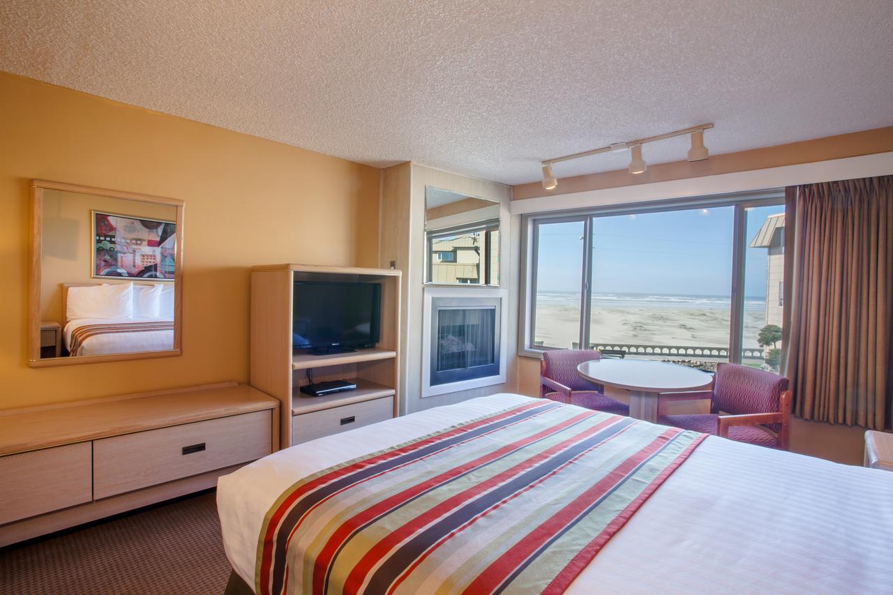 Ebb Tide Oceanfront Inn - thumb 15