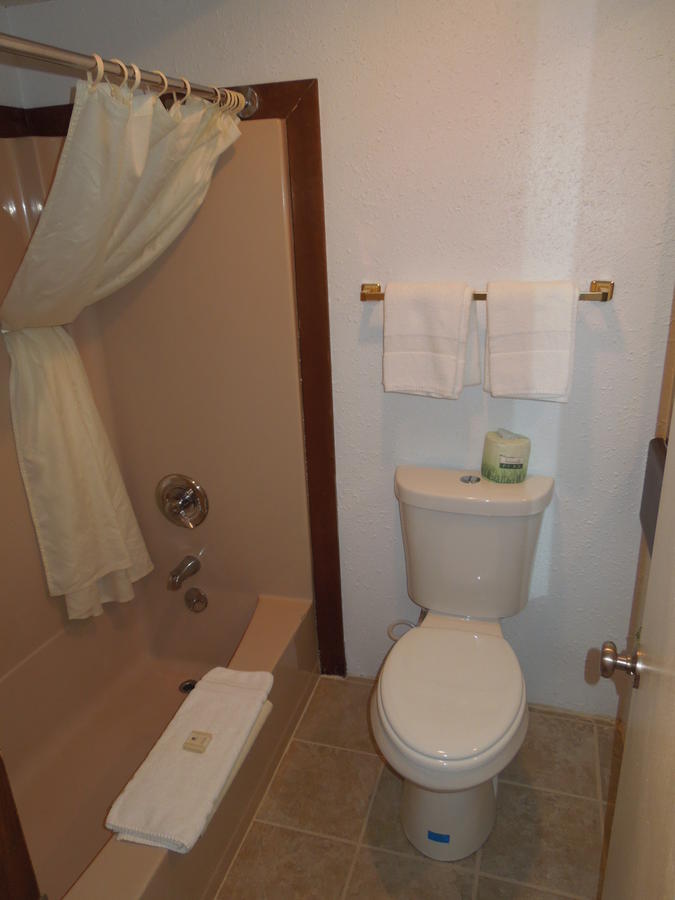 Ebb Tide Oceanfront Inn - thumb 26