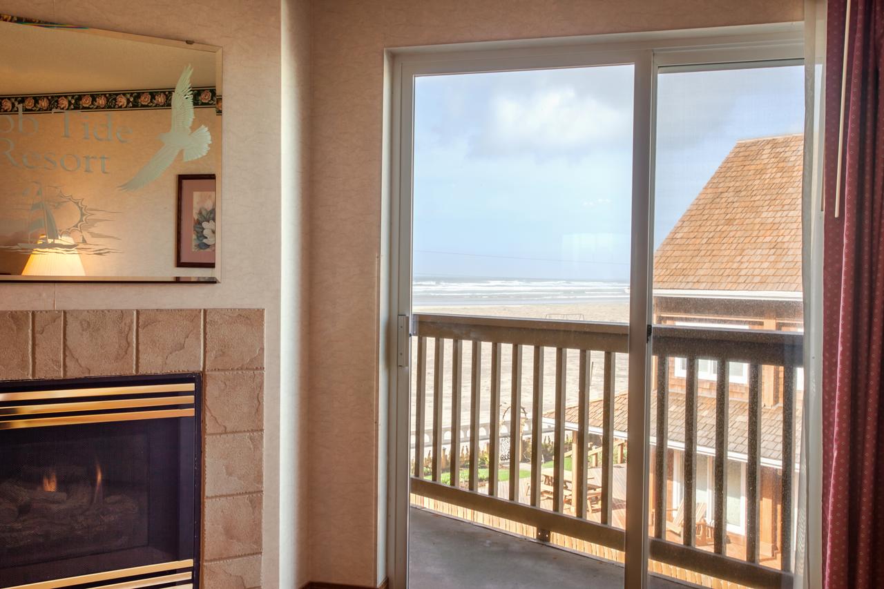 Ebb Tide Oceanfront Inn - thumb 12