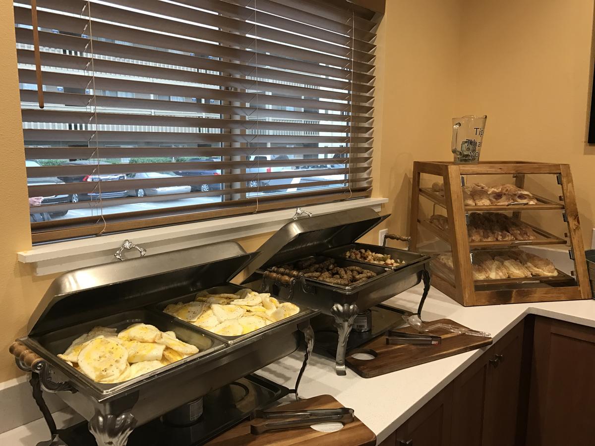 Ebb Tide Oceanfront Inn - thumb 6