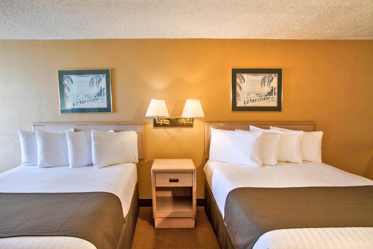 Ebb Tide Oceanfront Inn - thumb 35