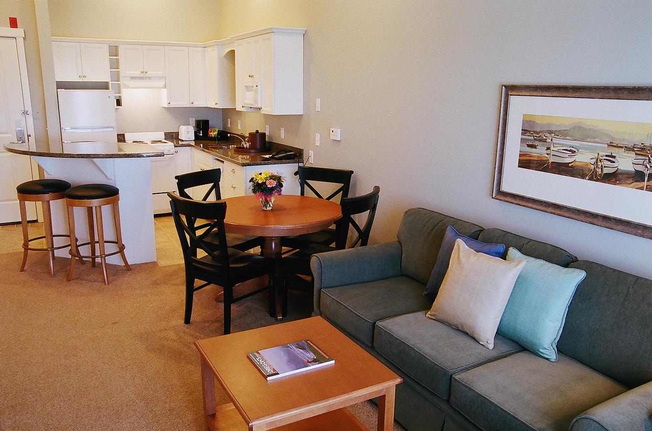 Rivertide Suites - thumb 17