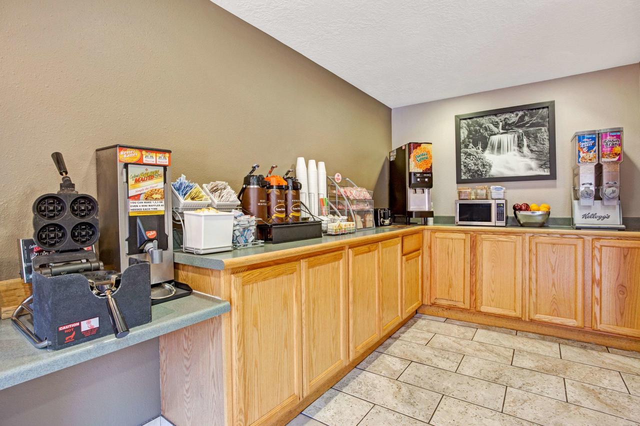 Super 8 By Wyndham Albany - thumb 26