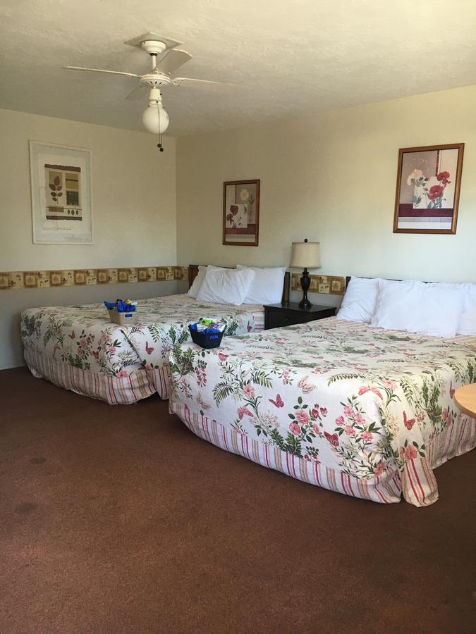Lighthouse Inn - thumb 3