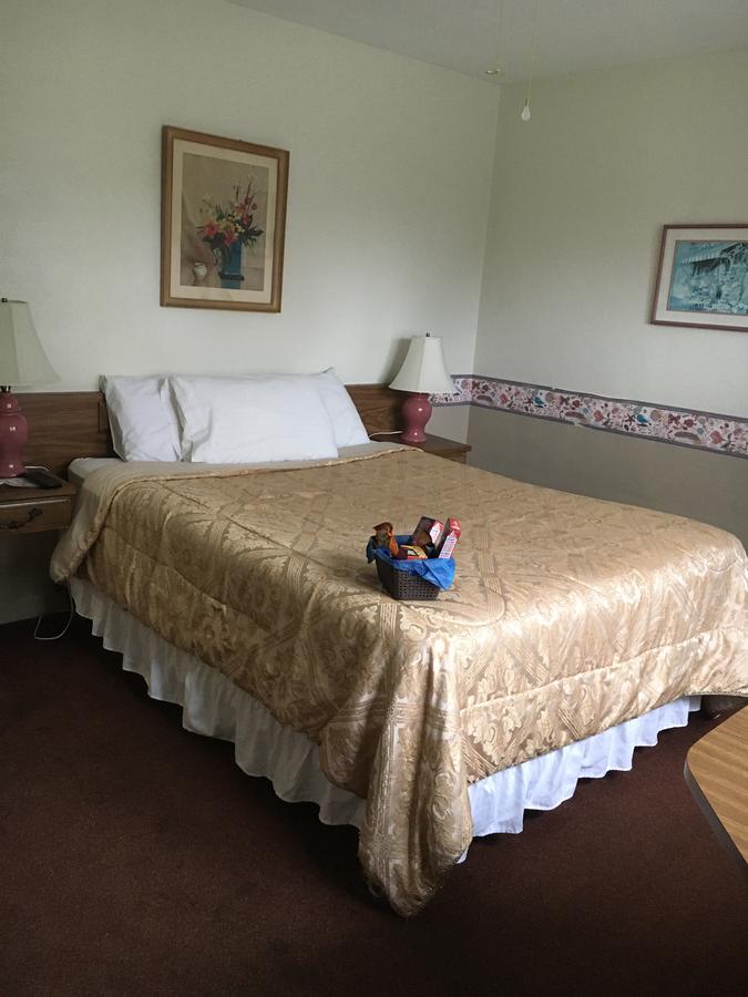 Lighthouse Inn - thumb 1