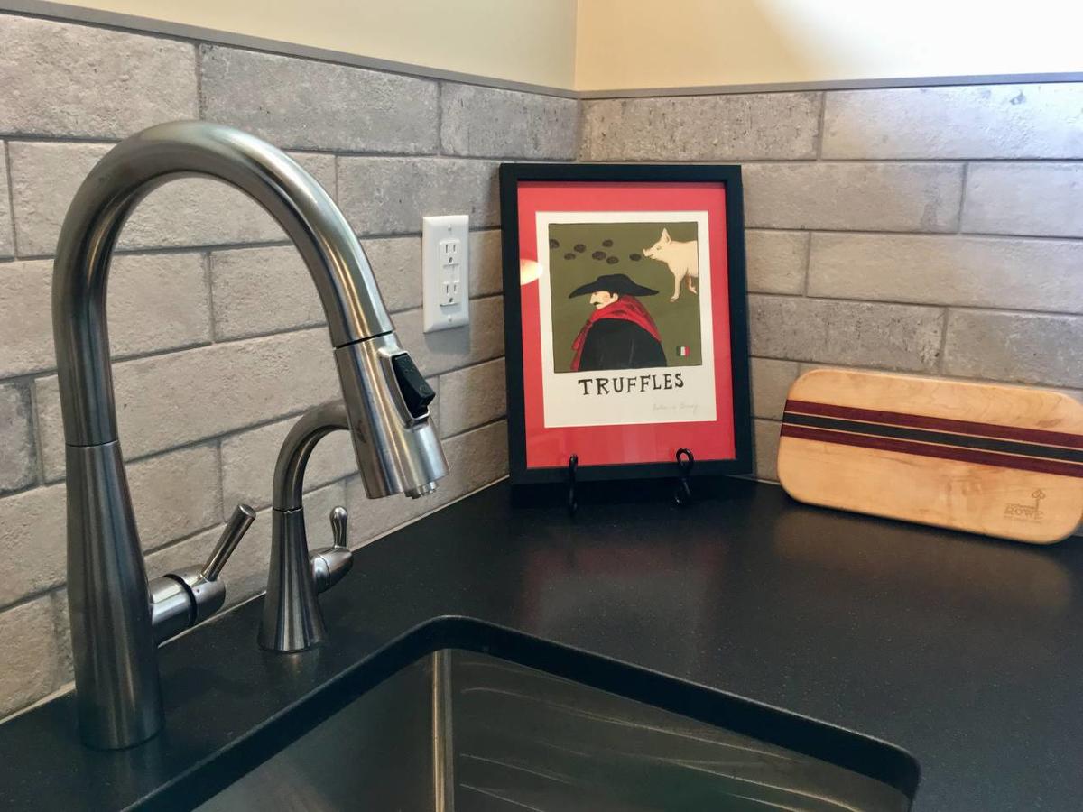 'C' Street Station - Short Walk To OSF - thumb 13