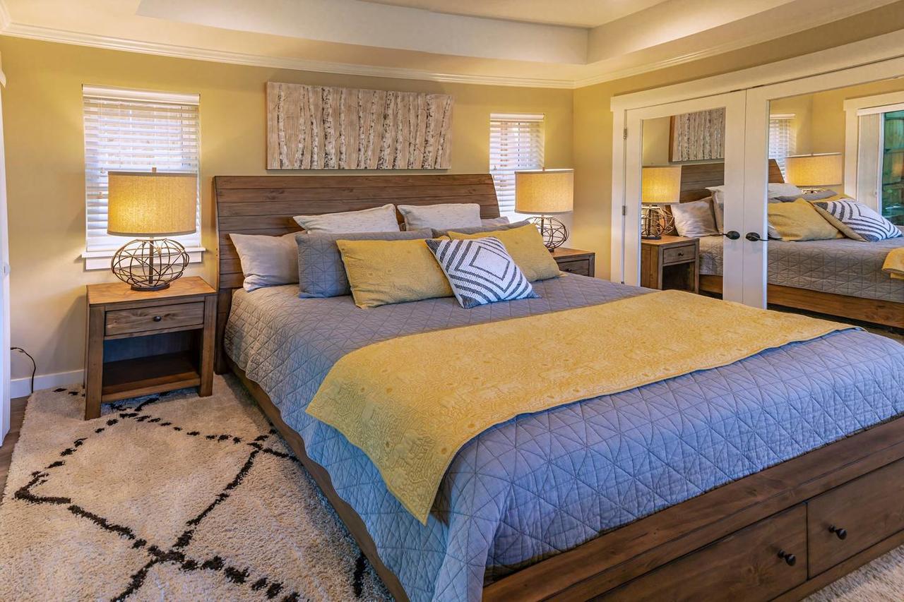 'C' Street Station - Short Walk To OSF - thumb 19