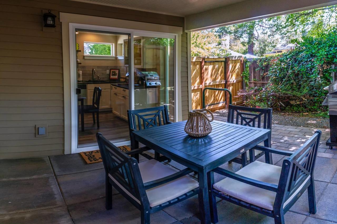 'C' Street Station - Short Walk To OSF - thumb 8