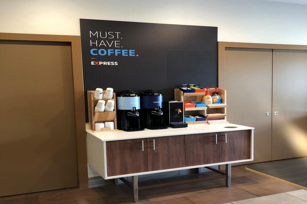 Holiday Inn Express Hotel & Suites Albany - thumb 20