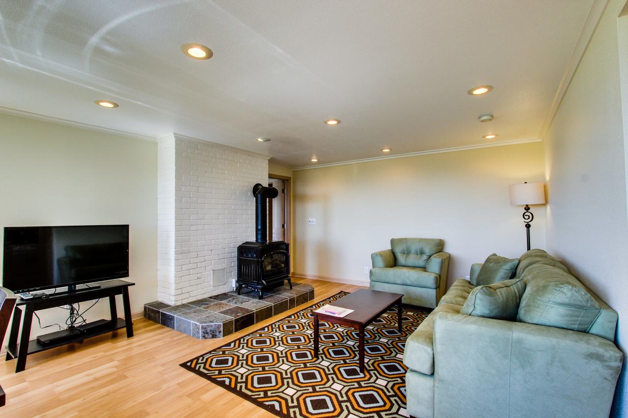 Agate Beach Oceanview Suite B - thumb 5