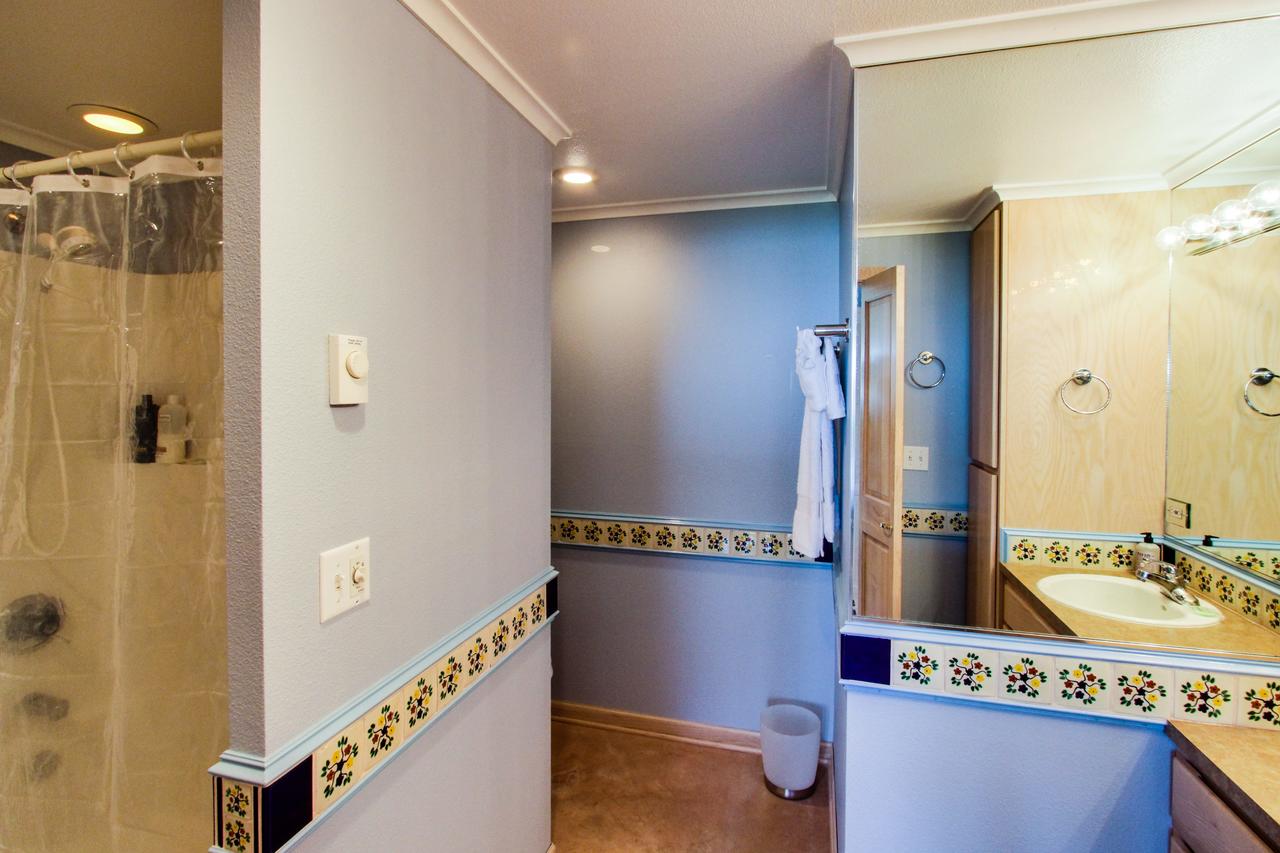 Agate Beach Oceanview Suite B - thumb 13