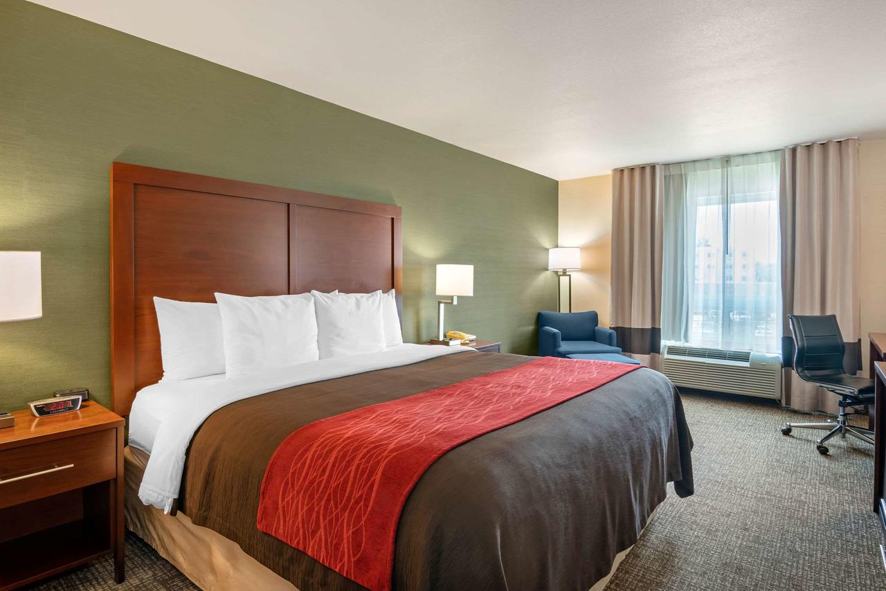 Comfort Inn & Suites Salem - thumb 26