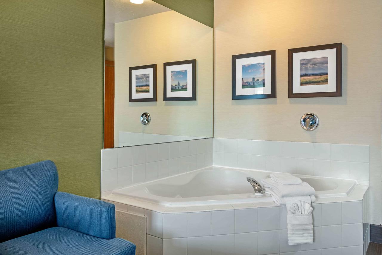 Comfort Inn & Suites Salem - thumb 33