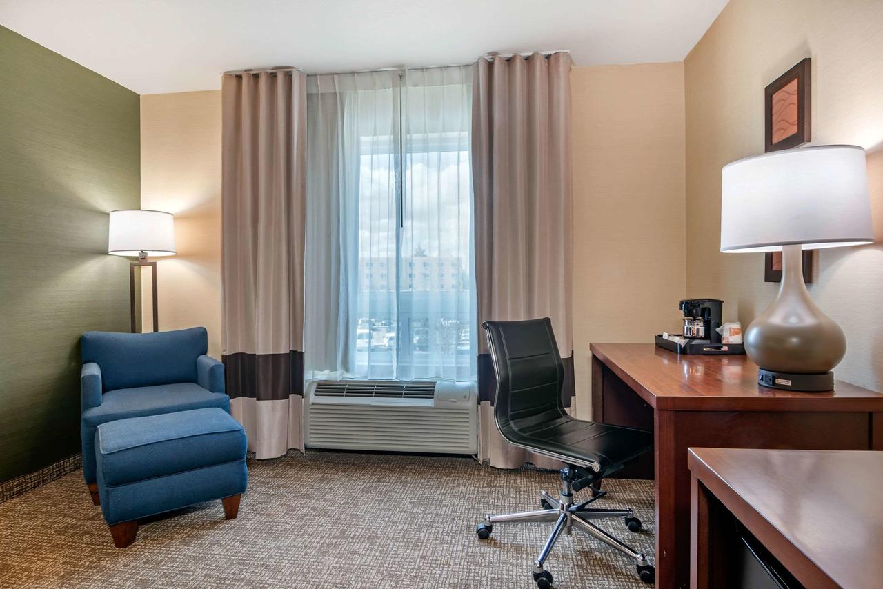 Comfort Inn & Suites Salem - thumb 25