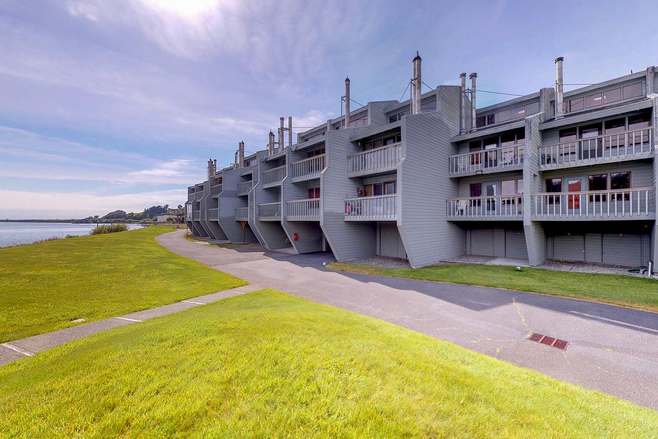 A River Runs By It - thumb 26