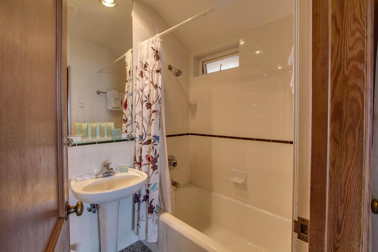 Agate Beach Oceanfront Suite A - thumb 31