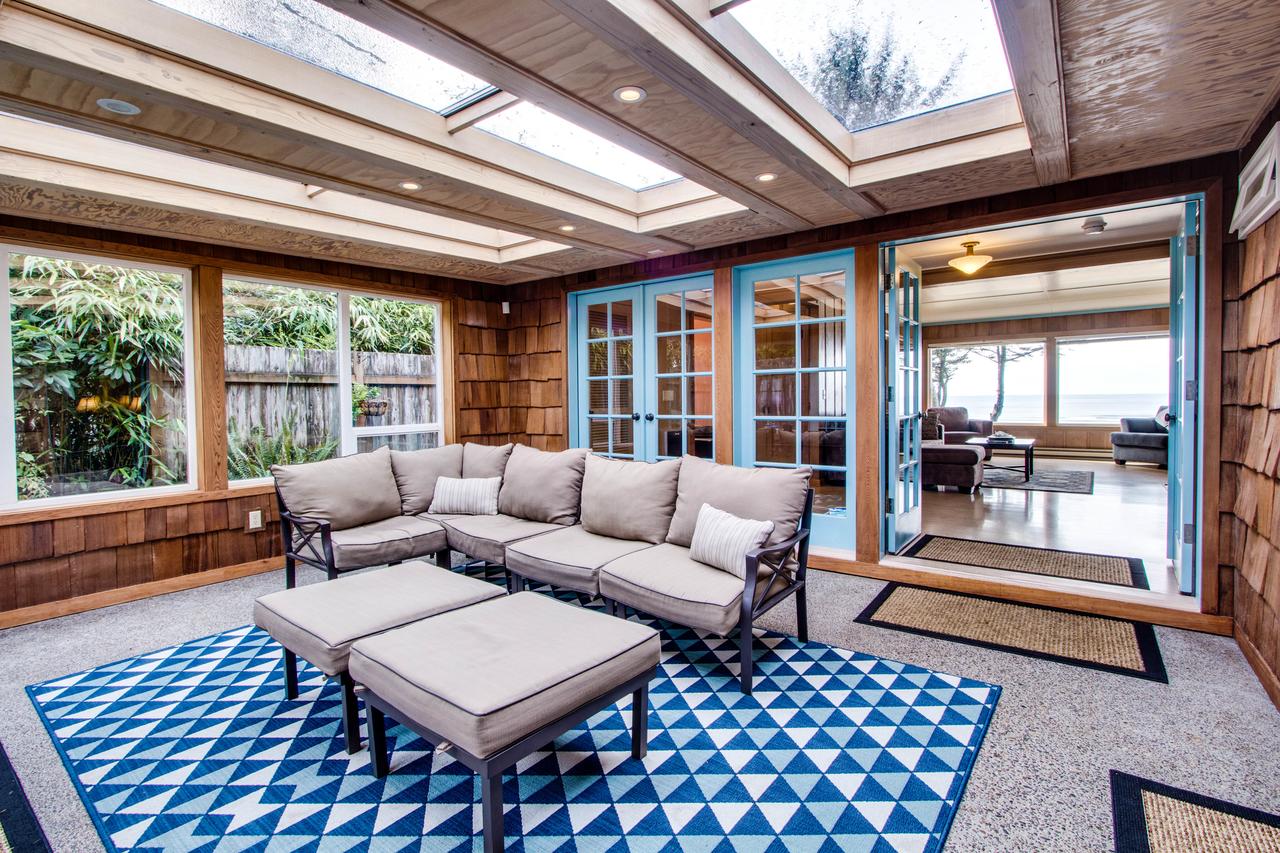 Agate Beach Oceanfront Suite A - thumb 14