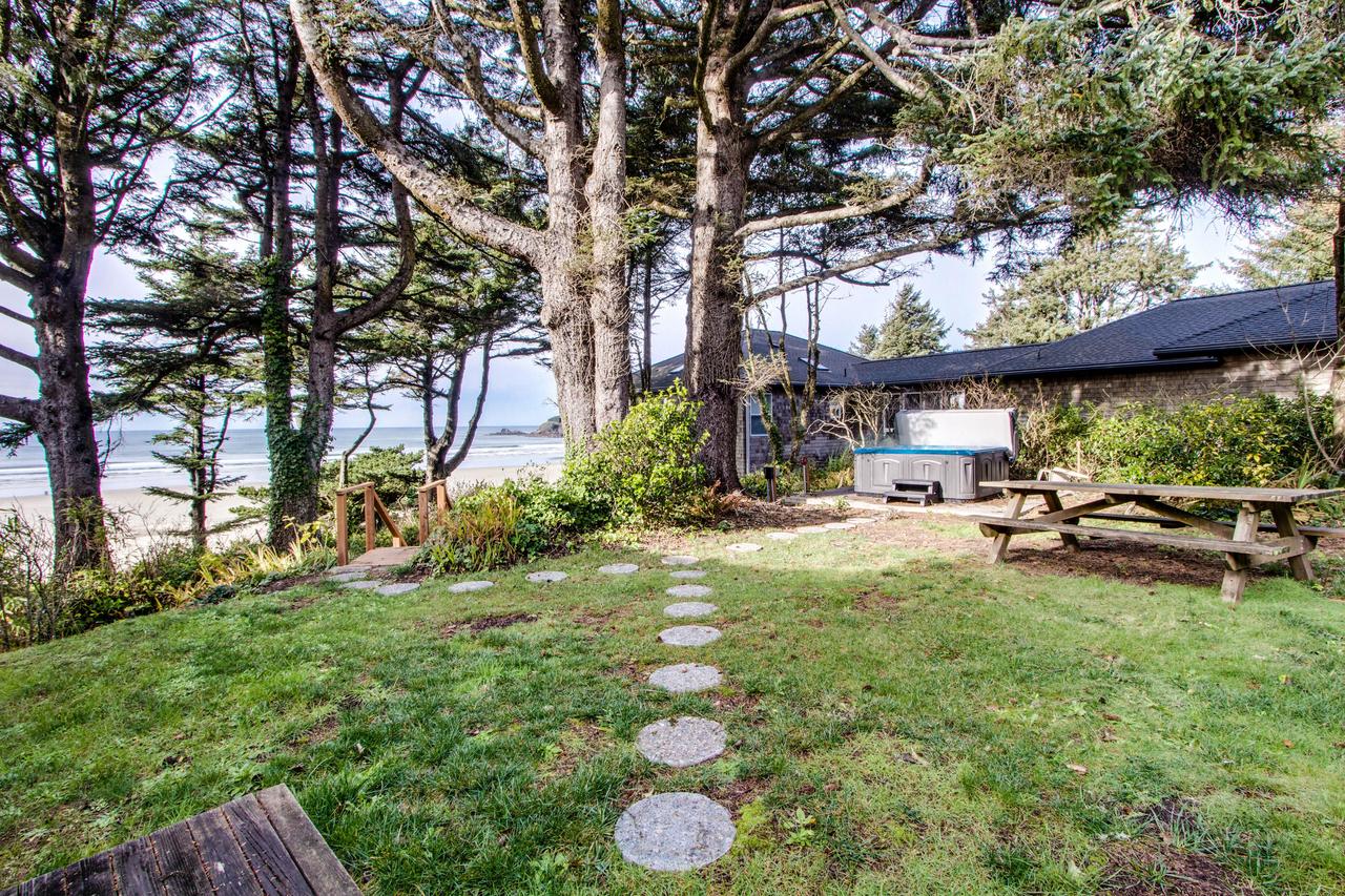 Agate Beach Oceanfront Suite A - thumb 7