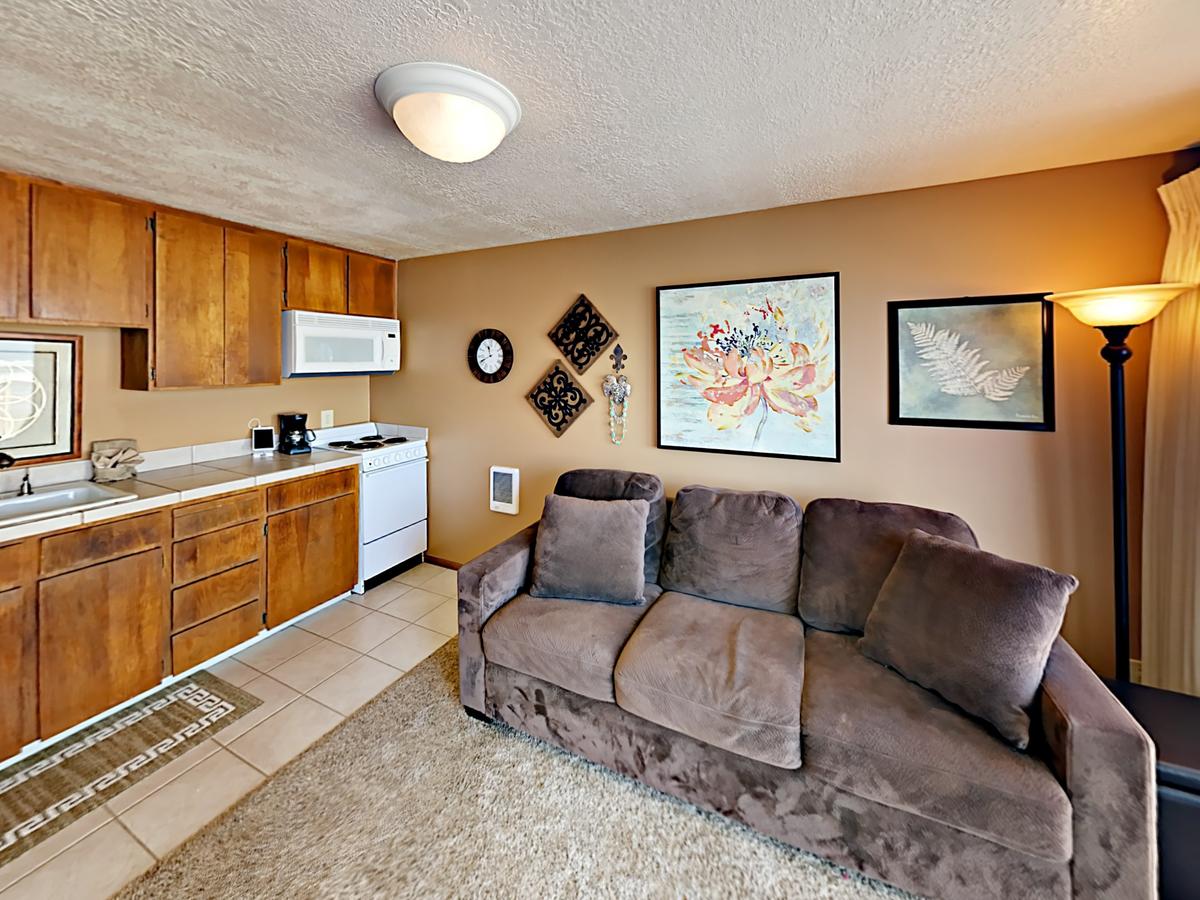 645 N Pacific St Townhouse Unit B - thumb 10