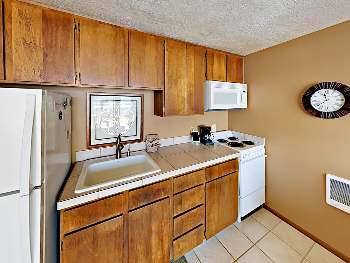 645 N Pacific St Townhouse Unit B - thumb 14