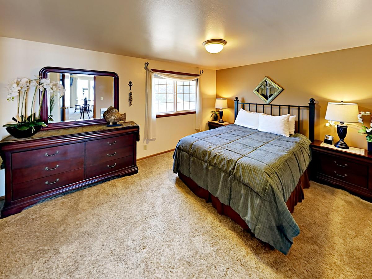 645 N Pacific St Townhouse Unit B - thumb 13