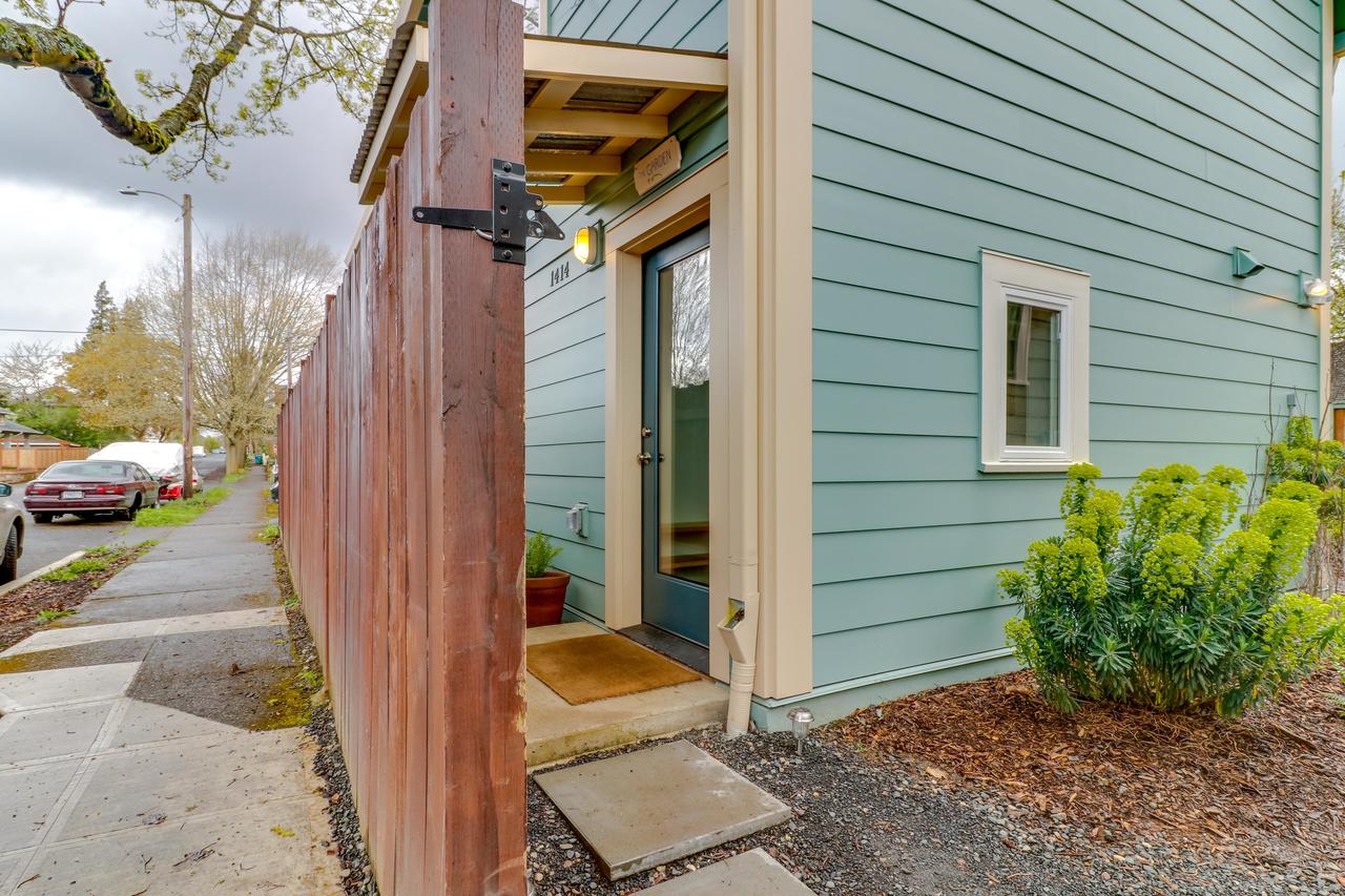 Alberta Abode - thumb 5