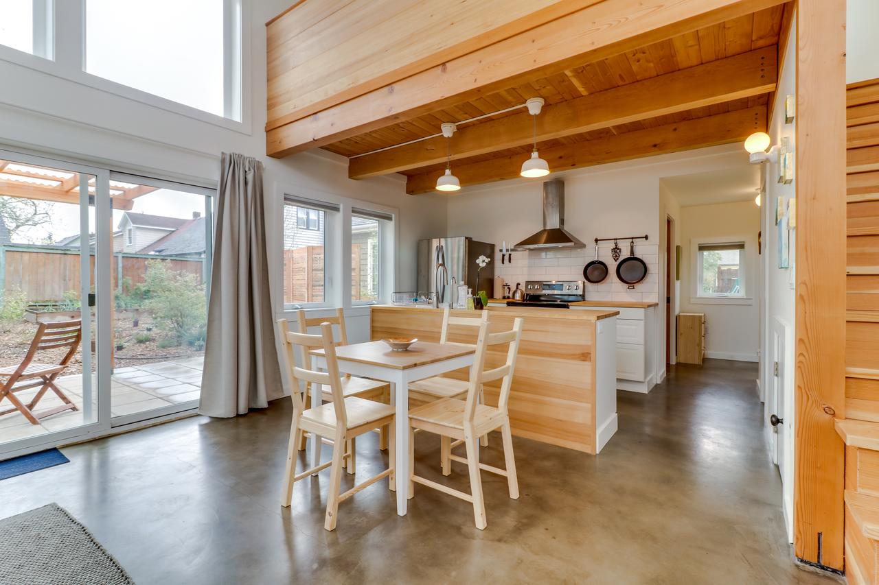 Alberta Abode - thumb 30