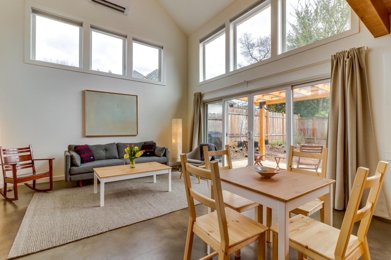 Alberta Abode - thumb 18