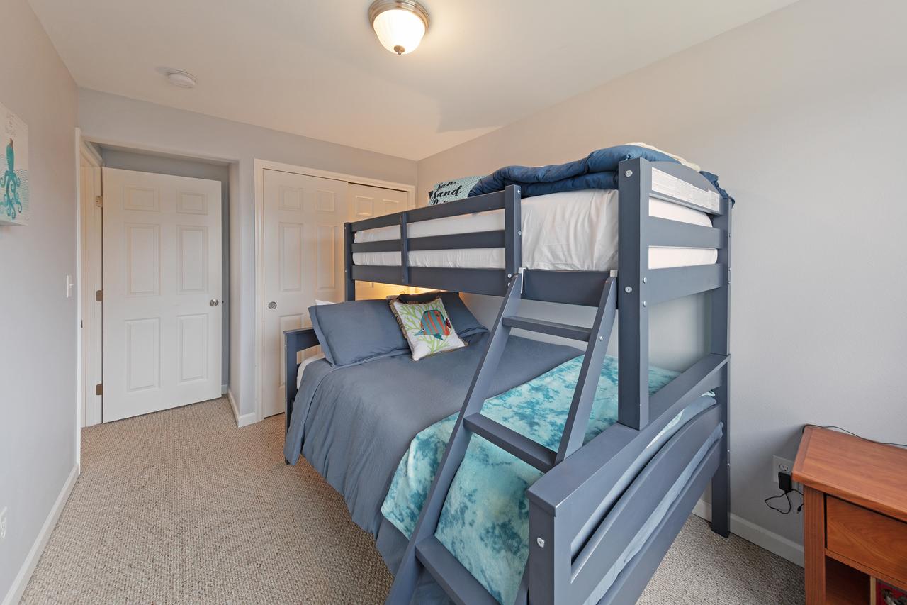 3 Bed 2 Bath Vacation Home In Newport - thumb 5