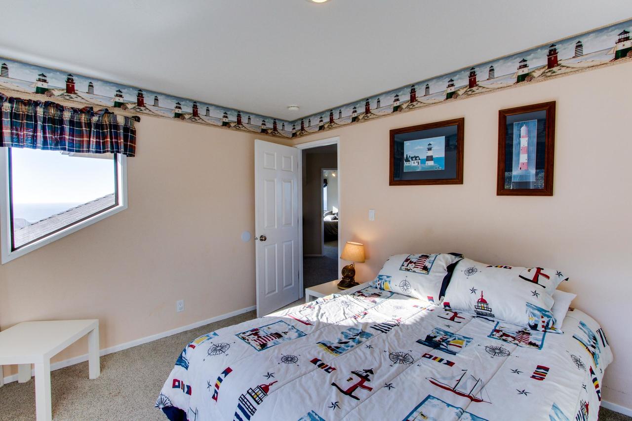 Yaquina Lighthouse Home - thumb 43